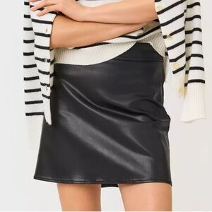 Lilly Pulitzer black skirt with side zipper